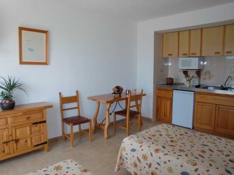 Apartamentos Mar Bella Эс-Кана Экстерьер фото